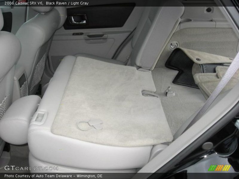 Black Raven / Light Gray 2006 Cadillac SRX V6