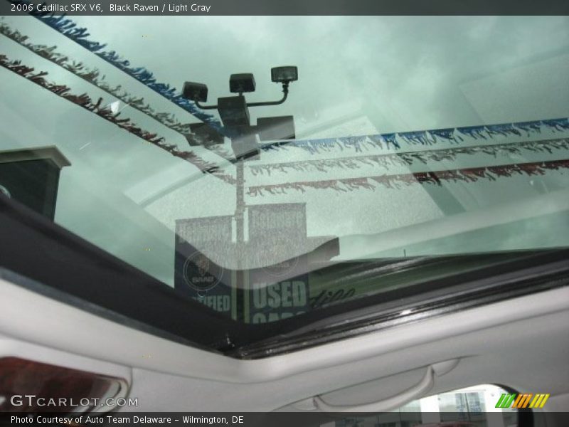 Black Raven / Light Gray 2006 Cadillac SRX V6