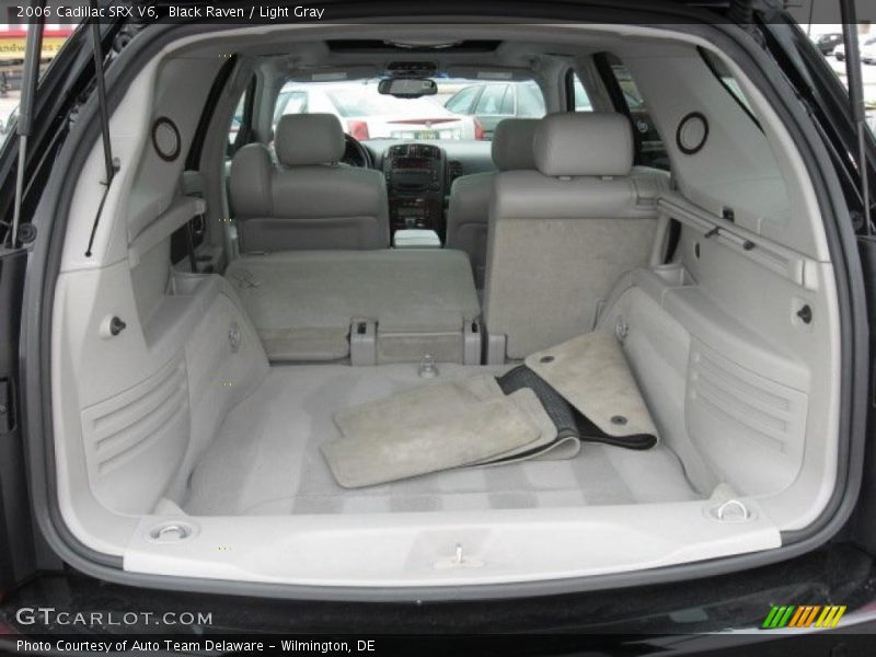 Black Raven / Light Gray 2006 Cadillac SRX V6