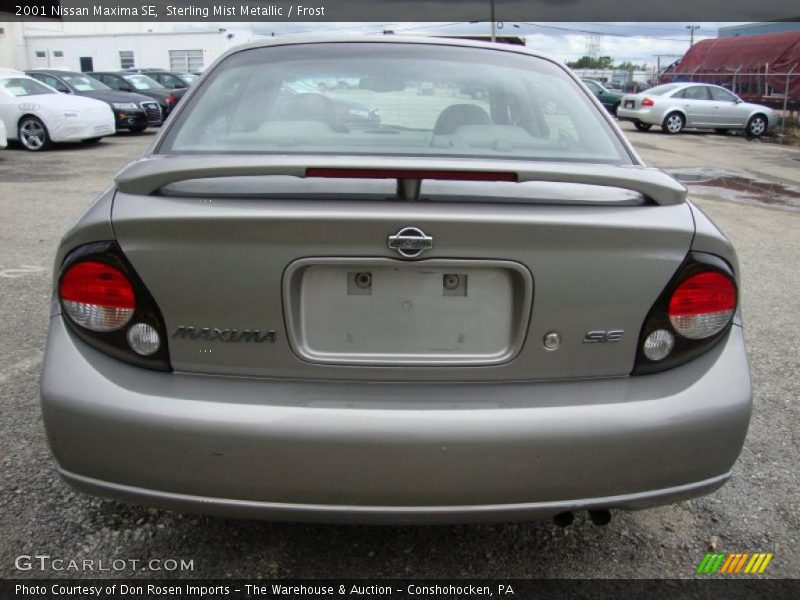 Sterling Mist Metallic / Frost 2001 Nissan Maxima SE