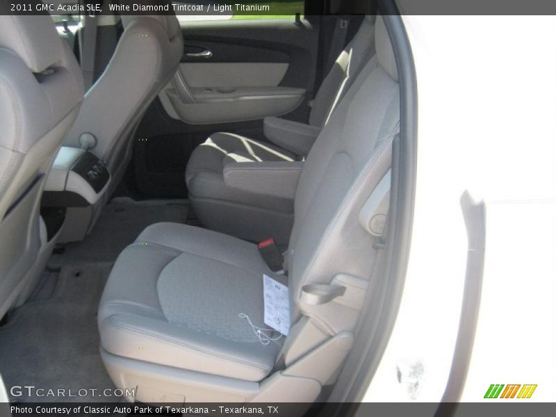 White Diamond Tintcoat / Light Titanium 2011 GMC Acadia SLE
