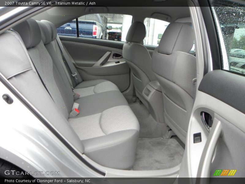 Titanium Metallic / Ash 2007 Toyota Camry SE V6