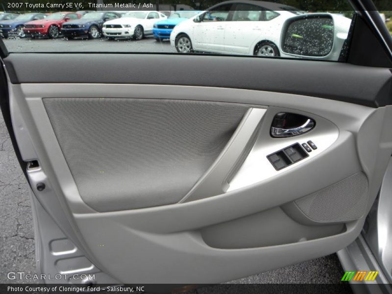 Titanium Metallic / Ash 2007 Toyota Camry SE V6