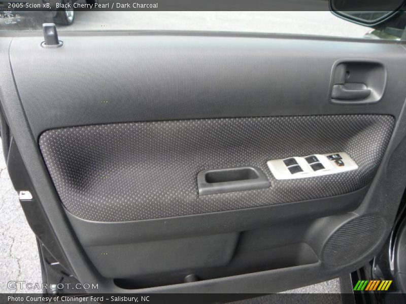 Black Cherry Pearl / Dark Charcoal 2005 Scion xB
