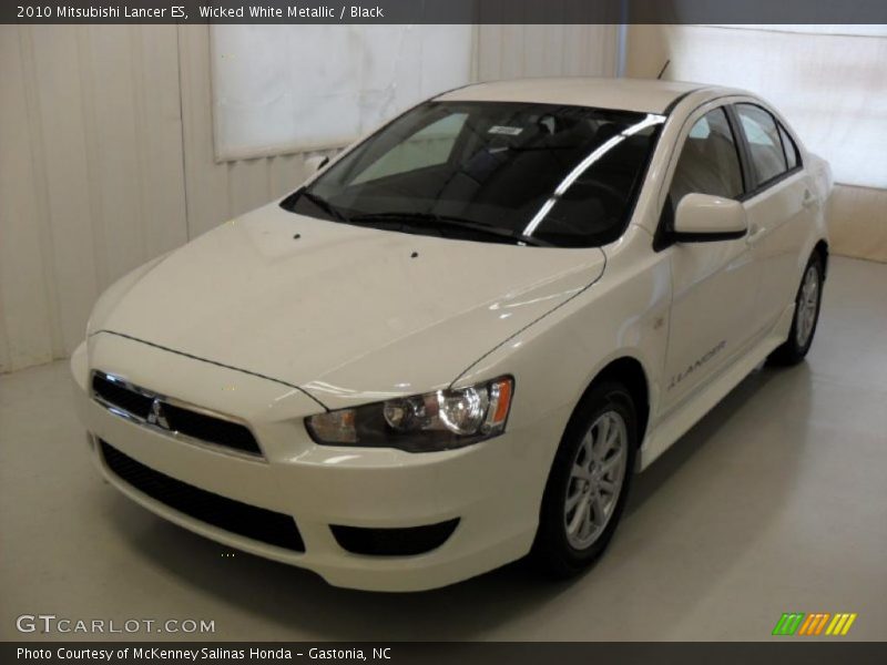Wicked White Metallic / Black 2010 Mitsubishi Lancer ES