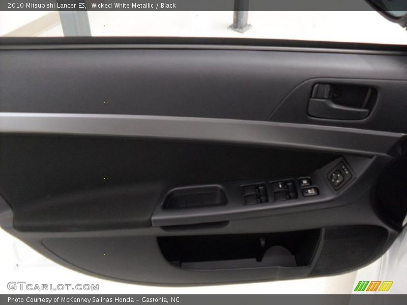 Wicked White Metallic / Black 2010 Mitsubishi Lancer ES