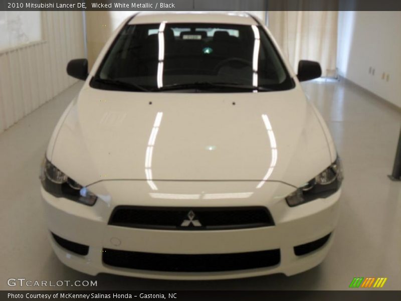 Wicked White Metallic / Black 2010 Mitsubishi Lancer DE