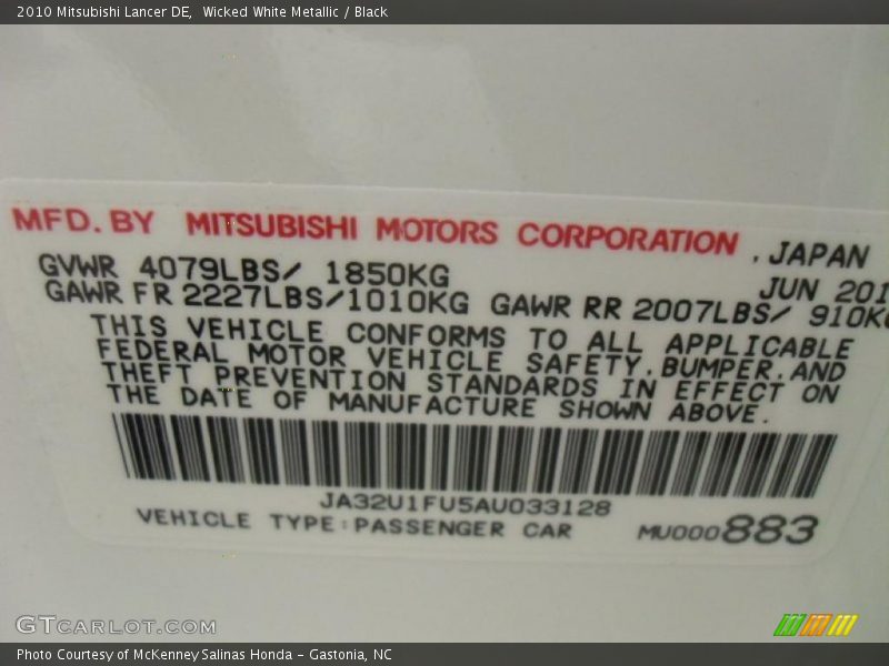 Wicked White Metallic / Black 2010 Mitsubishi Lancer DE