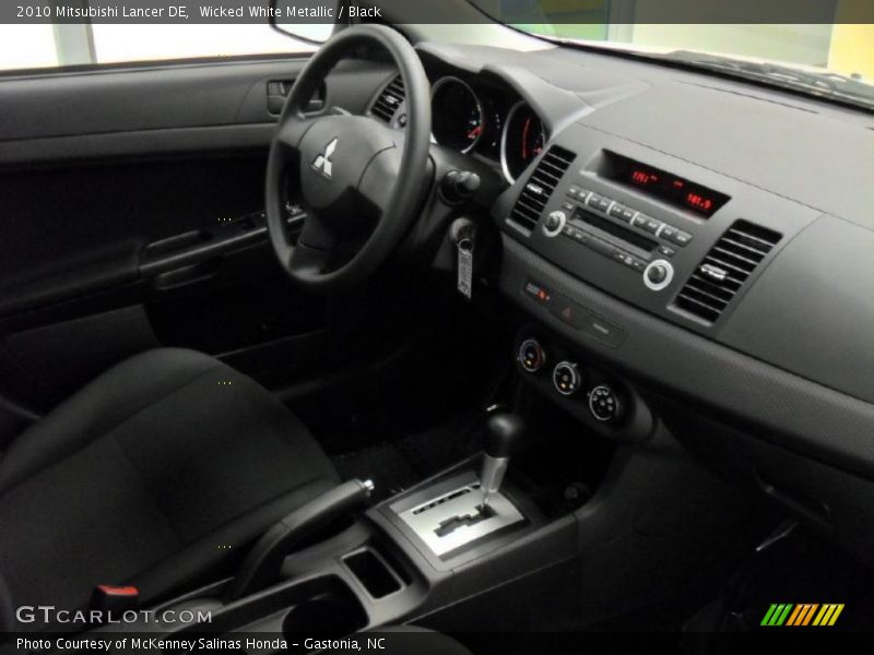 Wicked White Metallic / Black 2010 Mitsubishi Lancer DE