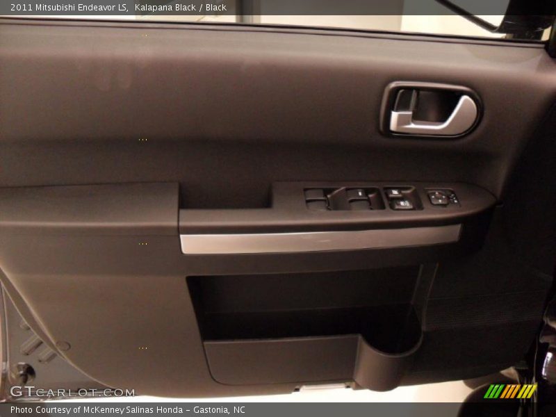 Kalapana Black / Black 2011 Mitsubishi Endeavor LS