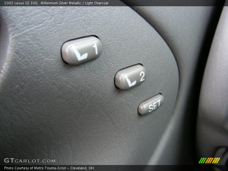 Millennium Silver Metallic / Light Charcoal 2002 Lexus GS 300