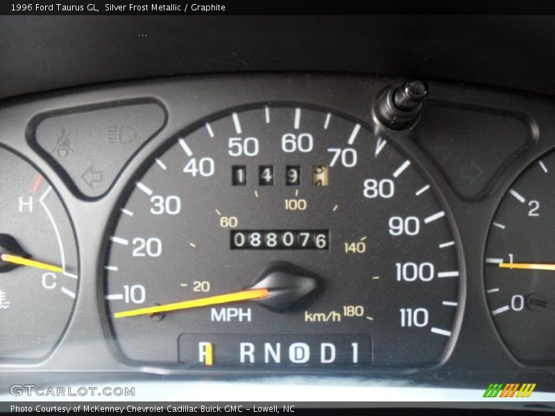 Silver Frost Metallic / Graphite 1996 Ford Taurus GL