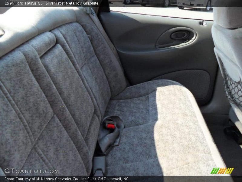 Silver Frost Metallic / Graphite 1996 Ford Taurus GL