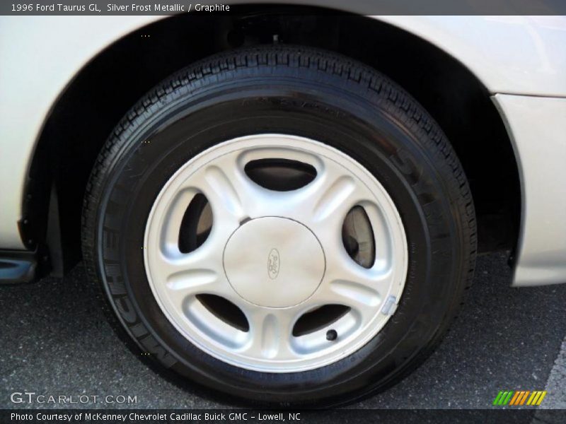 Silver Frost Metallic / Graphite 1996 Ford Taurus GL