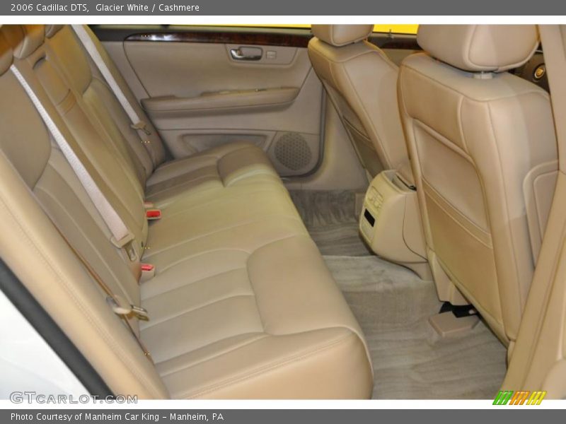 Glacier White / Cashmere 2006 Cadillac DTS