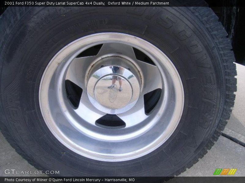 Oxford White / Medium Parchment 2001 Ford F350 Super Duty Lariat SuperCab 4x4 Dually