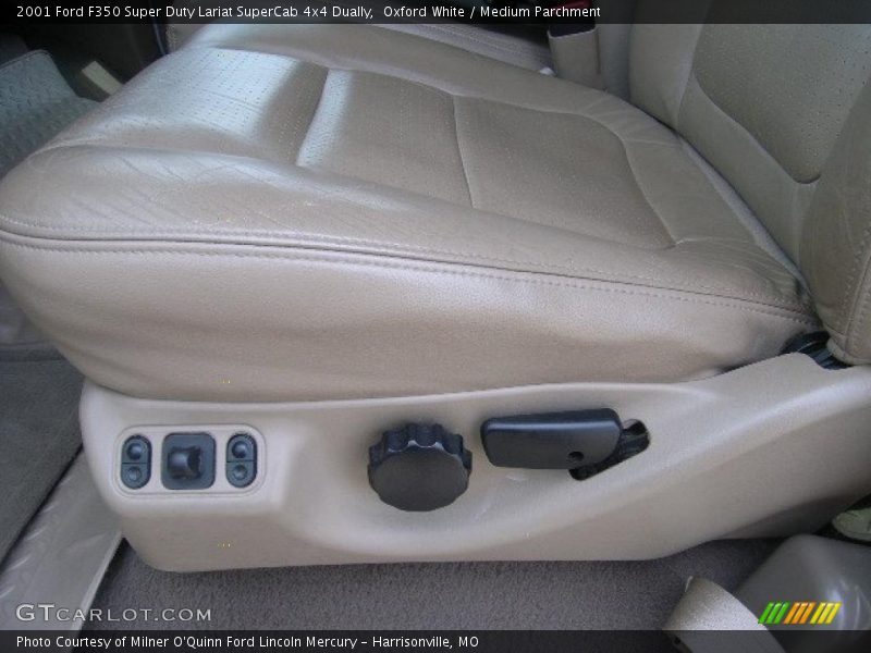 Oxford White / Medium Parchment 2001 Ford F350 Super Duty Lariat SuperCab 4x4 Dually