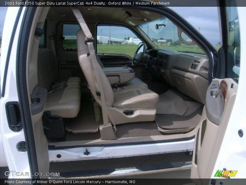 Oxford White / Medium Parchment 2001 Ford F350 Super Duty Lariat SuperCab 4x4 Dually