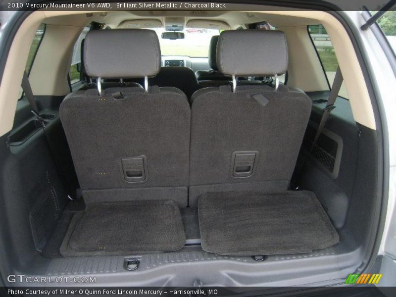 Brilliant Silver Metallic / Charcoal Black 2010 Mercury Mountaineer V6 AWD