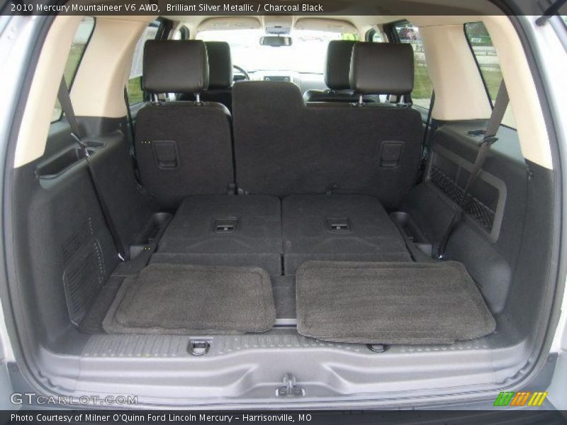 Brilliant Silver Metallic / Charcoal Black 2010 Mercury Mountaineer V6 AWD