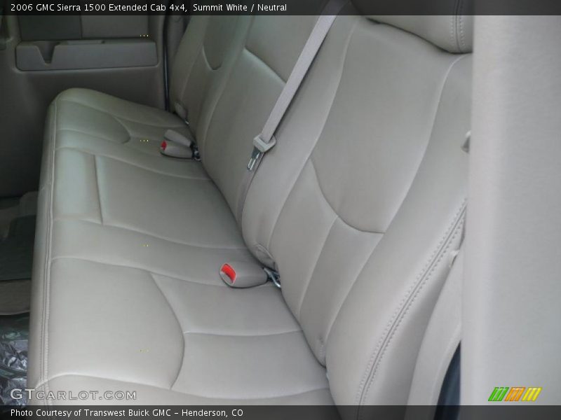 Summit White / Neutral 2006 GMC Sierra 1500 Extended Cab 4x4
