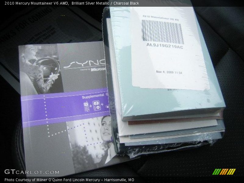 Brilliant Silver Metallic / Charcoal Black 2010 Mercury Mountaineer V6 AWD