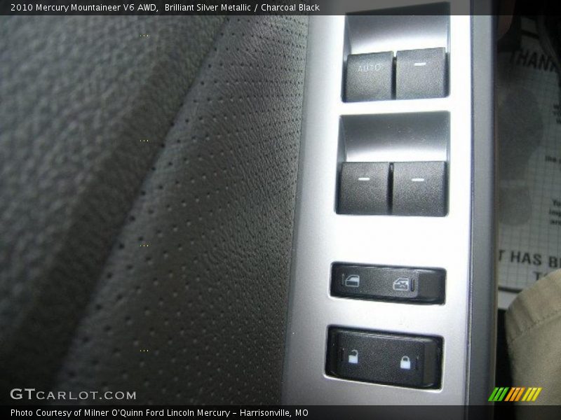 Brilliant Silver Metallic / Charcoal Black 2010 Mercury Mountaineer V6 AWD