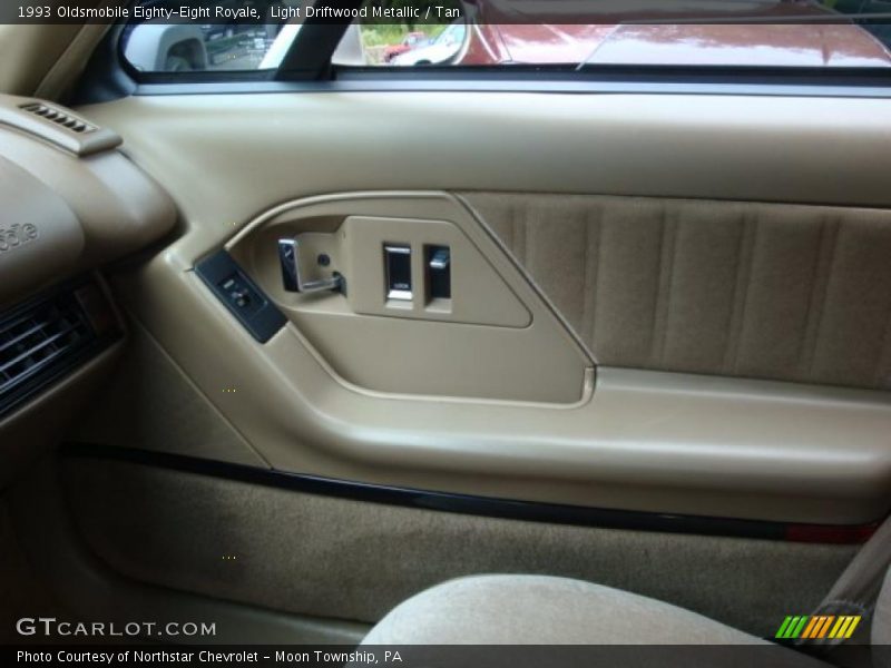 Light Driftwood Metallic / Tan 1993 Oldsmobile Eighty-Eight Royale