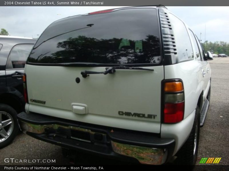 Summit White / Tan/Neutral 2004 Chevrolet Tahoe LS 4x4