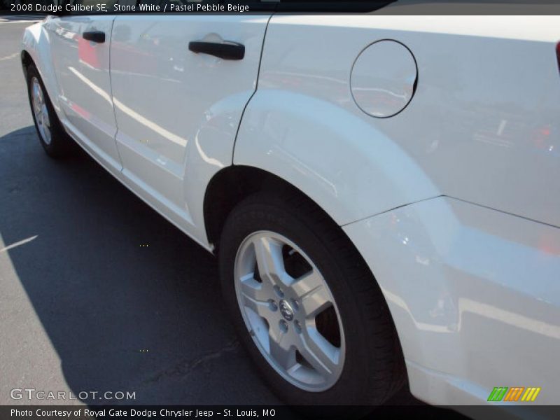 Stone White / Pastel Pebble Beige 2008 Dodge Caliber SE