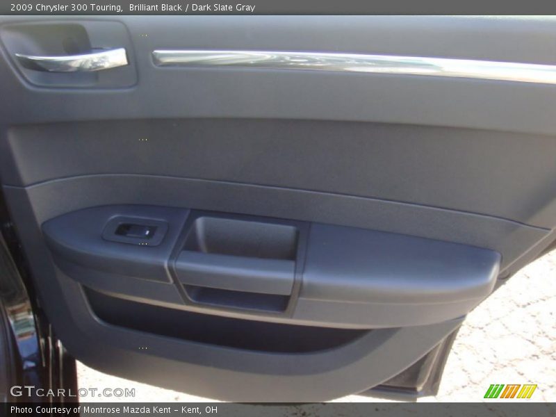 Brilliant Black / Dark Slate Gray 2009 Chrysler 300 Touring