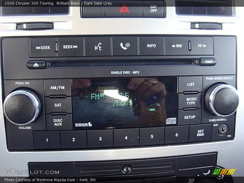 Brilliant Black / Dark Slate Gray 2009 Chrysler 300 Touring