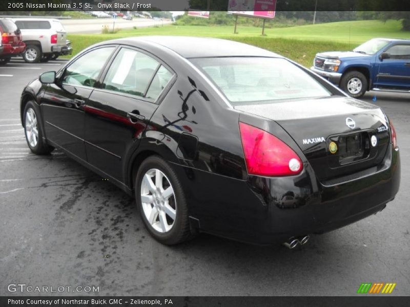 Onyx Black / Frost 2005 Nissan Maxima 3.5 SL