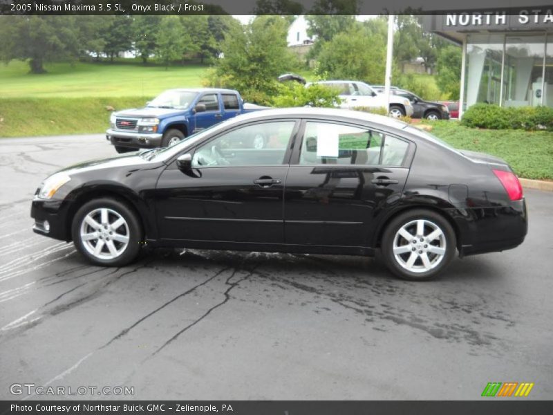 Onyx Black / Frost 2005 Nissan Maxima 3.5 SL