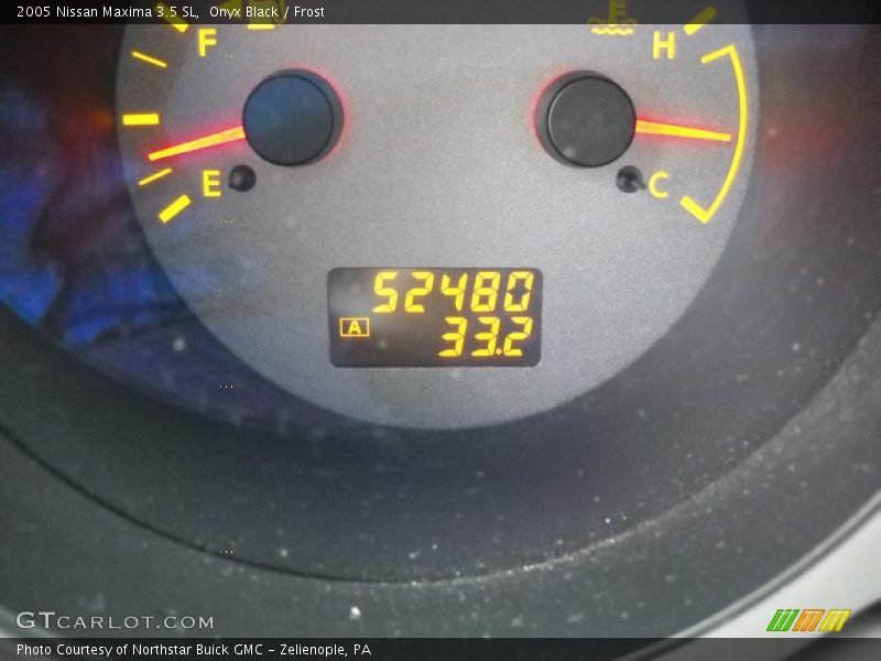 Onyx Black / Frost 2005 Nissan Maxima 3.5 SL