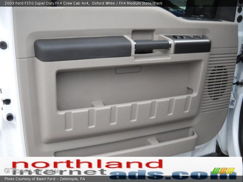 Oxford White / FX4 Medium Stone/Black 2009 Ford F350 Super Duty FX4 Crew Cab 4x4