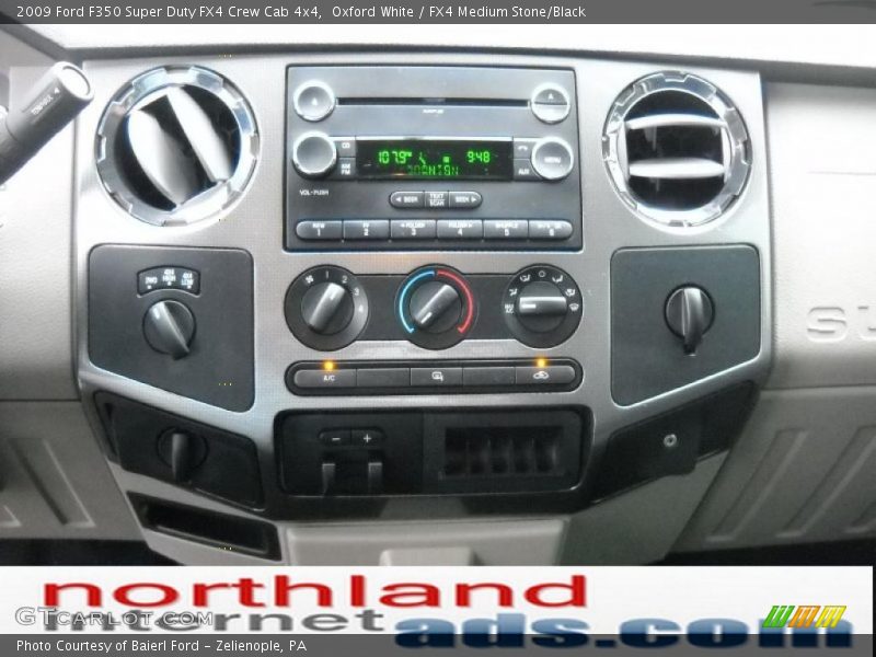 Oxford White / FX4 Medium Stone/Black 2009 Ford F350 Super Duty FX4 Crew Cab 4x4