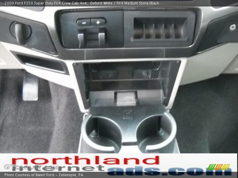 Oxford White / FX4 Medium Stone/Black 2009 Ford F350 Super Duty FX4 Crew Cab 4x4