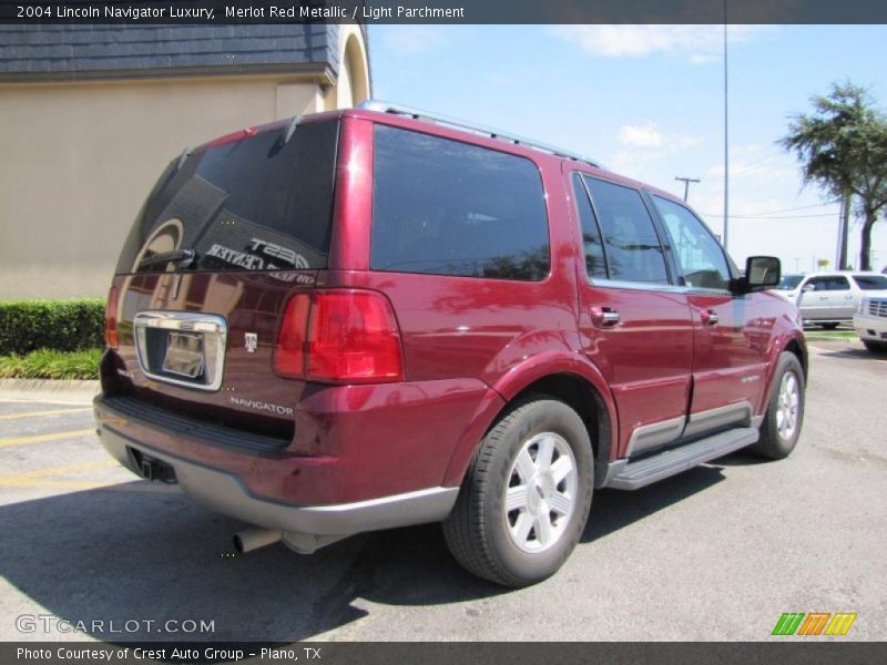 Merlot Red Metallic / Light Parchment 2004 Lincoln Navigator Luxury