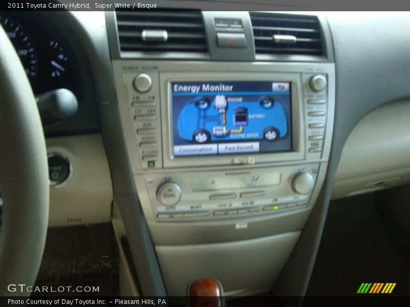 Super White / Bisque 2011 Toyota Camry Hybrid