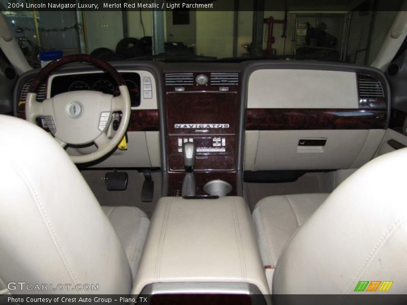 Merlot Red Metallic / Light Parchment 2004 Lincoln Navigator Luxury
