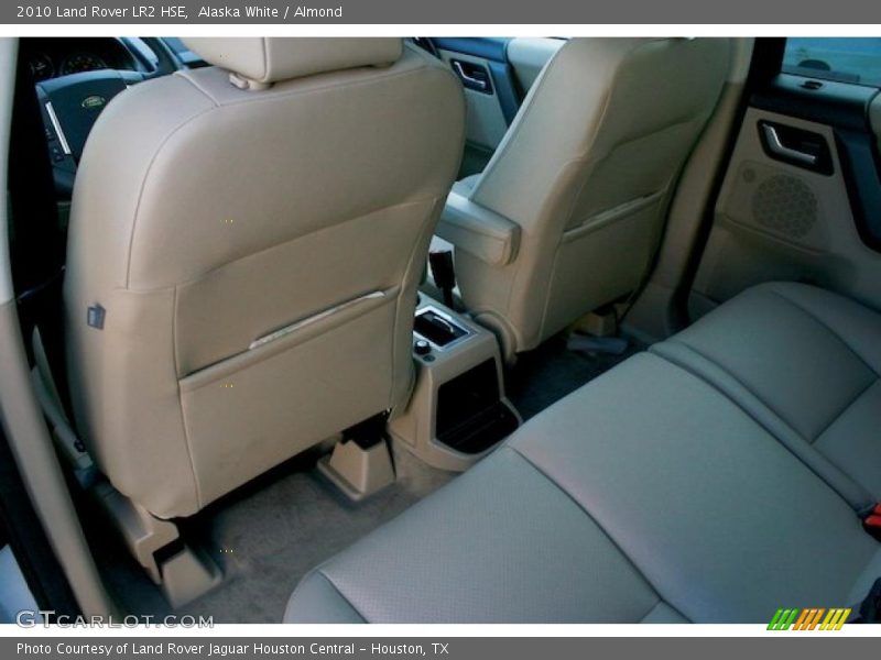 Alaska White / Almond 2010 Land Rover LR2 HSE