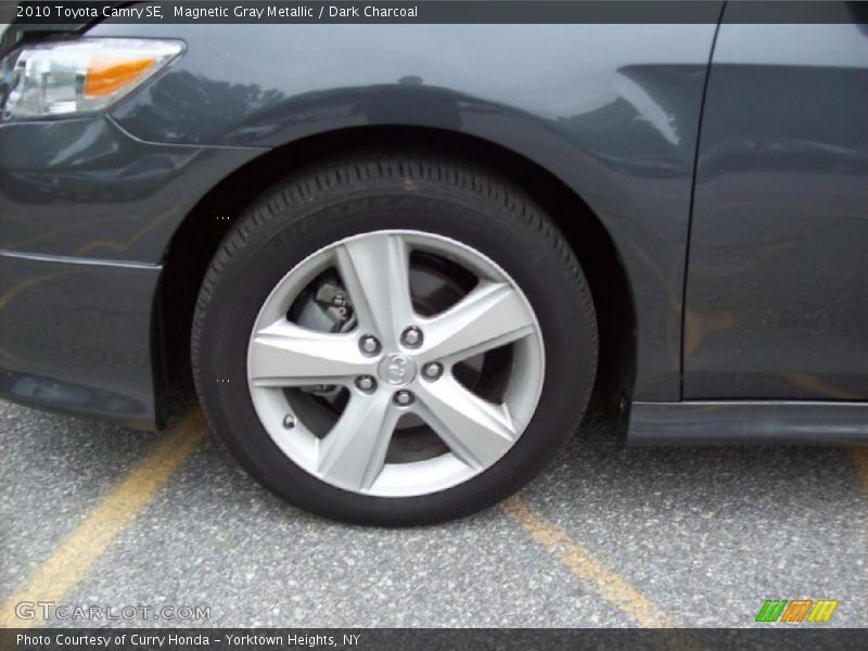 Magnetic Gray Metallic / Dark Charcoal 2010 Toyota Camry SE