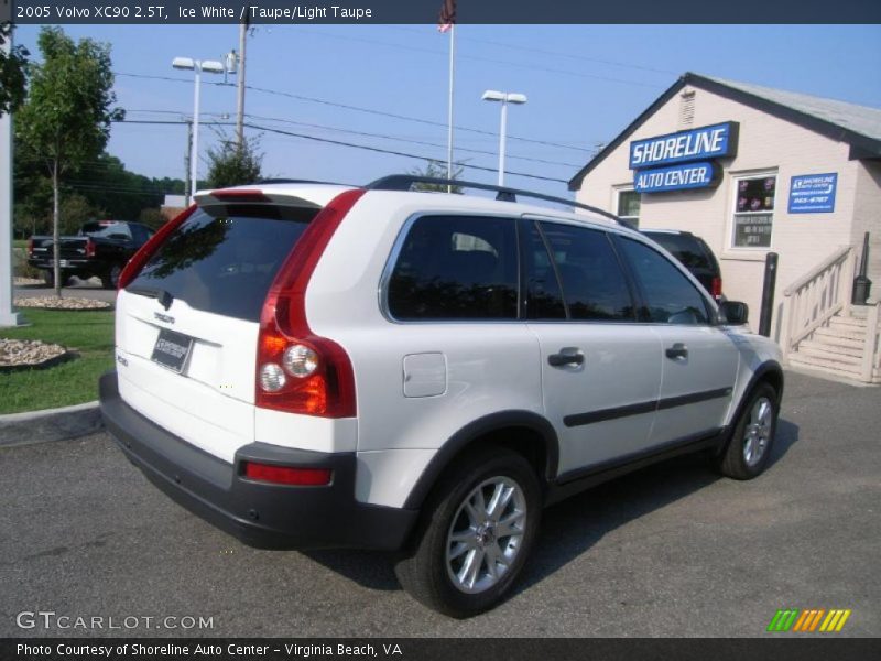 Ice White / Taupe/Light Taupe 2005 Volvo XC90 2.5T