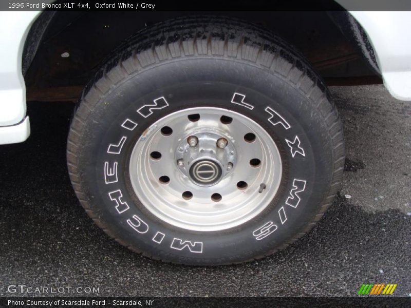Oxford White / Grey 1996 Ford Bronco XLT 4x4
