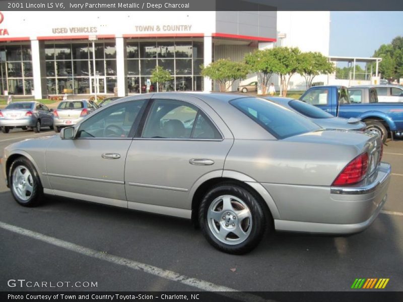 Ivory Parchment Metallic / Deep Charcoal 2001 Lincoln LS V6