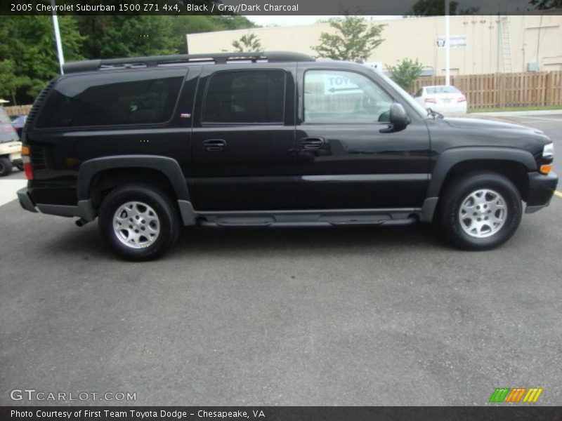 Black / Gray/Dark Charcoal 2005 Chevrolet Suburban 1500 Z71 4x4