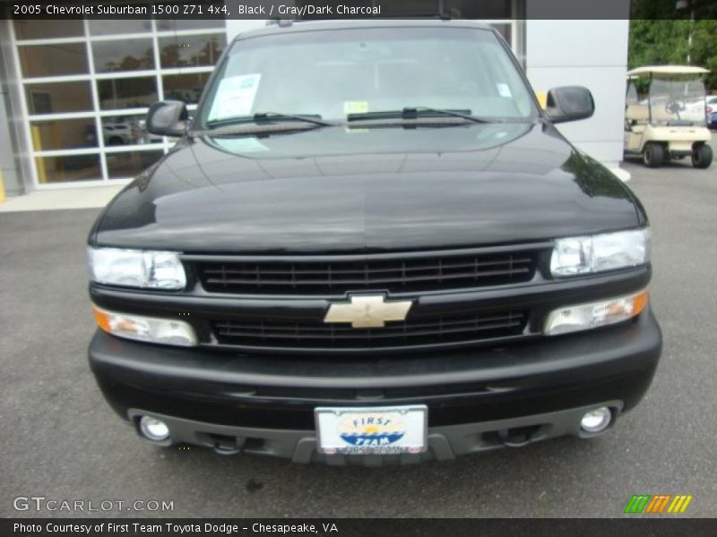 Black / Gray/Dark Charcoal 2005 Chevrolet Suburban 1500 Z71 4x4