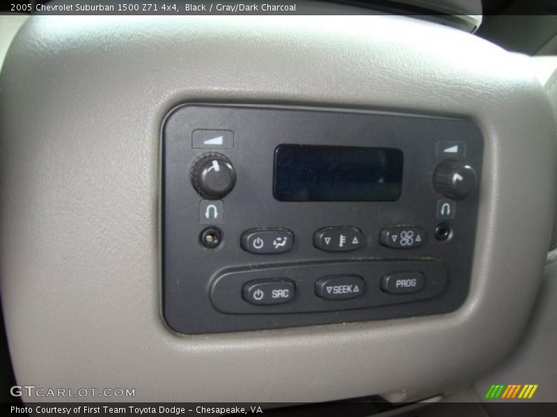 Black / Gray/Dark Charcoal 2005 Chevrolet Suburban 1500 Z71 4x4