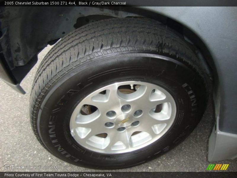 Black / Gray/Dark Charcoal 2005 Chevrolet Suburban 1500 Z71 4x4